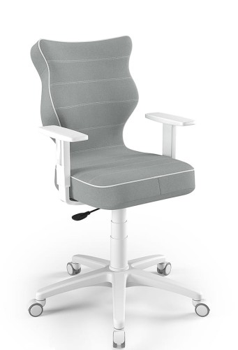 Sivá otočná stolička s ergonomickým operadlom a podrúčkami vhodná do kancelárie alebo detskej izby pre pohodlné sedenie pri stole