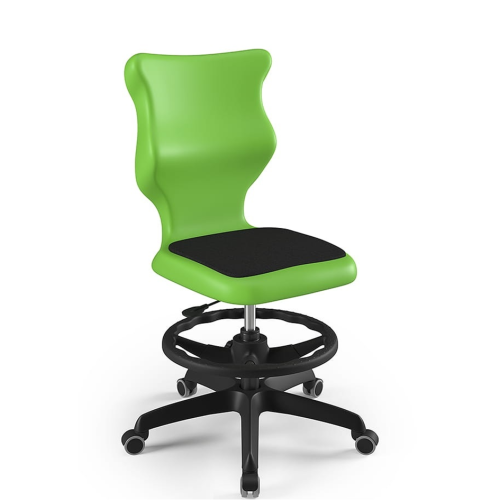 Moderná školská stolička s ergonomickým operadlom, zeleným rámom a čiernym vankúšom vhodná do triedy pre pohodlné sedenie.
