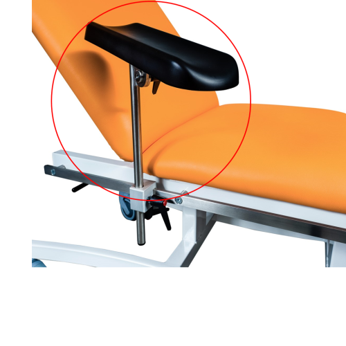 Sklopná opierka k zdravotníckemu kreslu s ergonomickým tvarom pre bezpečné a pohodlné odoberanie krvi v ambulanciách
